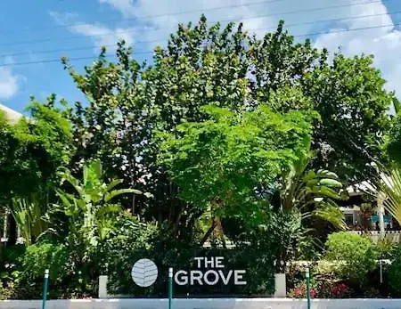 The Grove Aparthotel West Bay Exterior photo